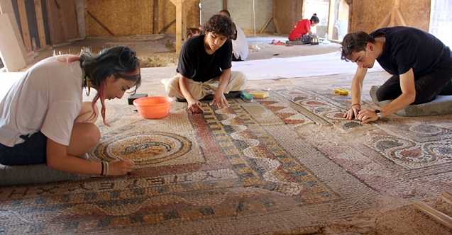 Bin 600 yıllık mozaikler sergilenmeye hazırlanıyor
